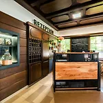 Boutique Olympia Hotel 3*
