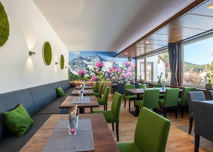 Boutique Olympia Hotel 3*